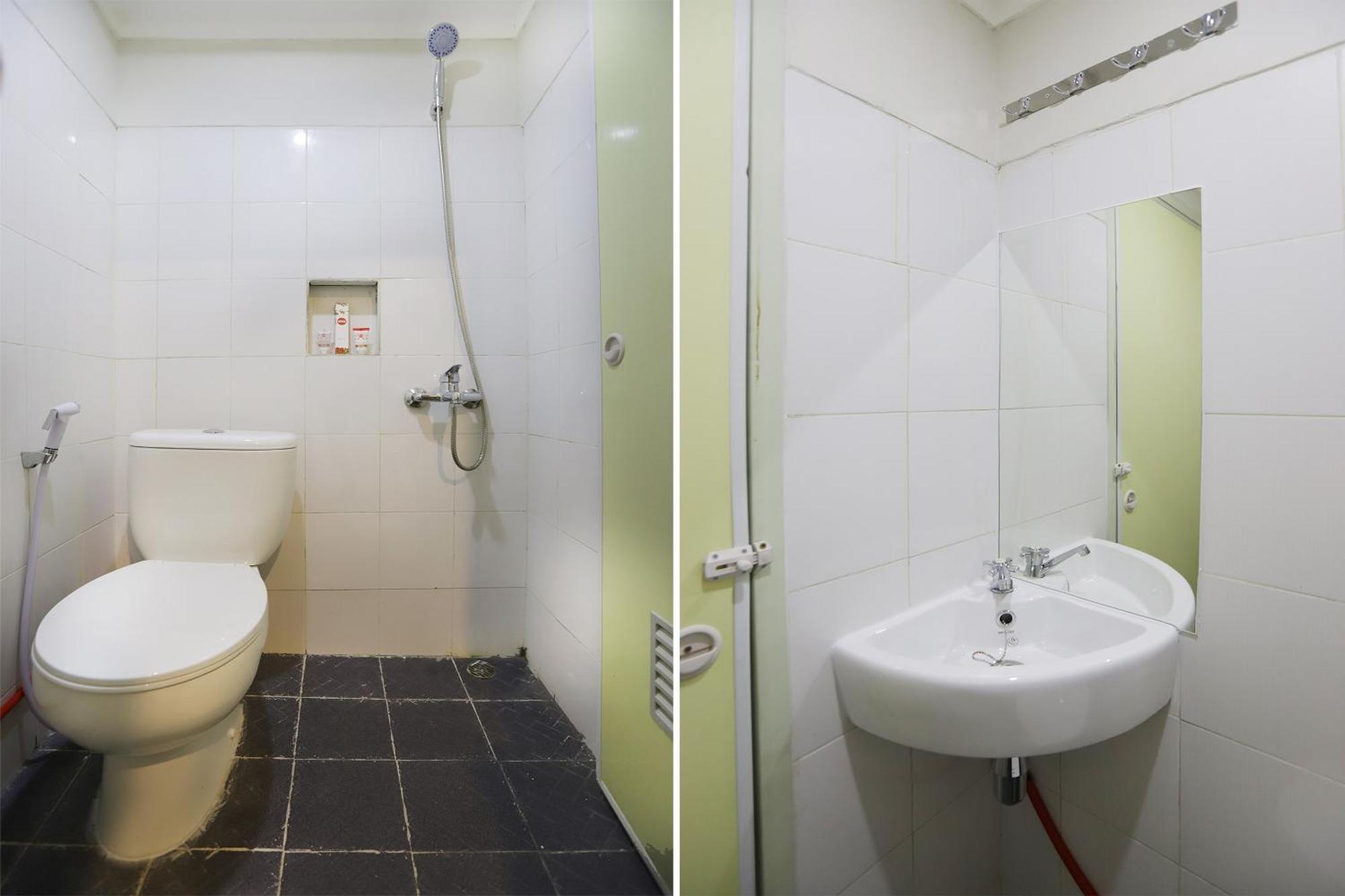 Oyo 387 Alfa Guest House Tegal  Exterior photo
